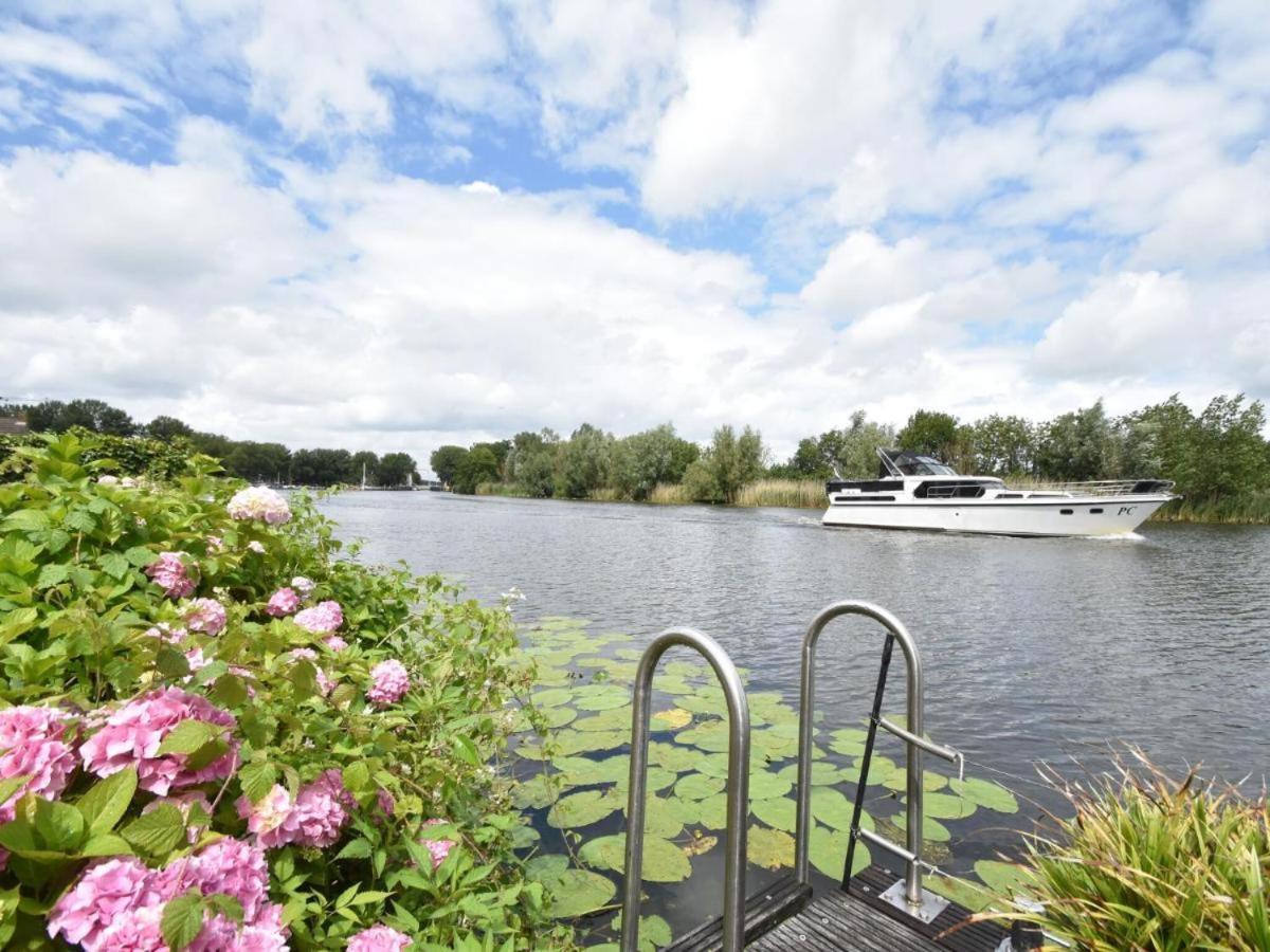 Riverside Holiday Home Near Amsterdam Nigtevecht Экстерьер фото